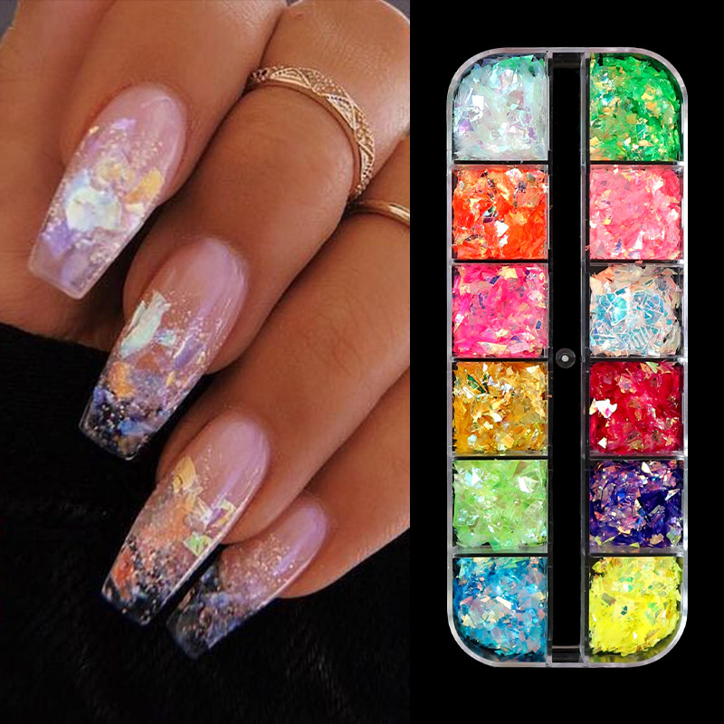 12Rács/doboz 3D pelyhek Fluoreszkáló köröm flitterek Sparkly Paillette Nail Art Vaskos csillogó dekorációk DIY manikűr kiegészítők