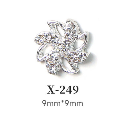 10 τμχ Crown Heart Nail Charms Luxury Candy Color Designer Alloy Nails Rhinestones Decors 3D Peach Heart Maple Leaf Nails Parts