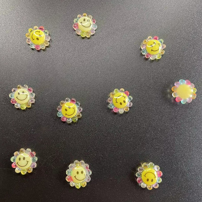 10Pcs Sun Flower Smiles Nail Rhinestones 3D Kawaii Resin Nails Art Charms 11x11mm Šareni pribor za manikuru Dekoracije 2022.