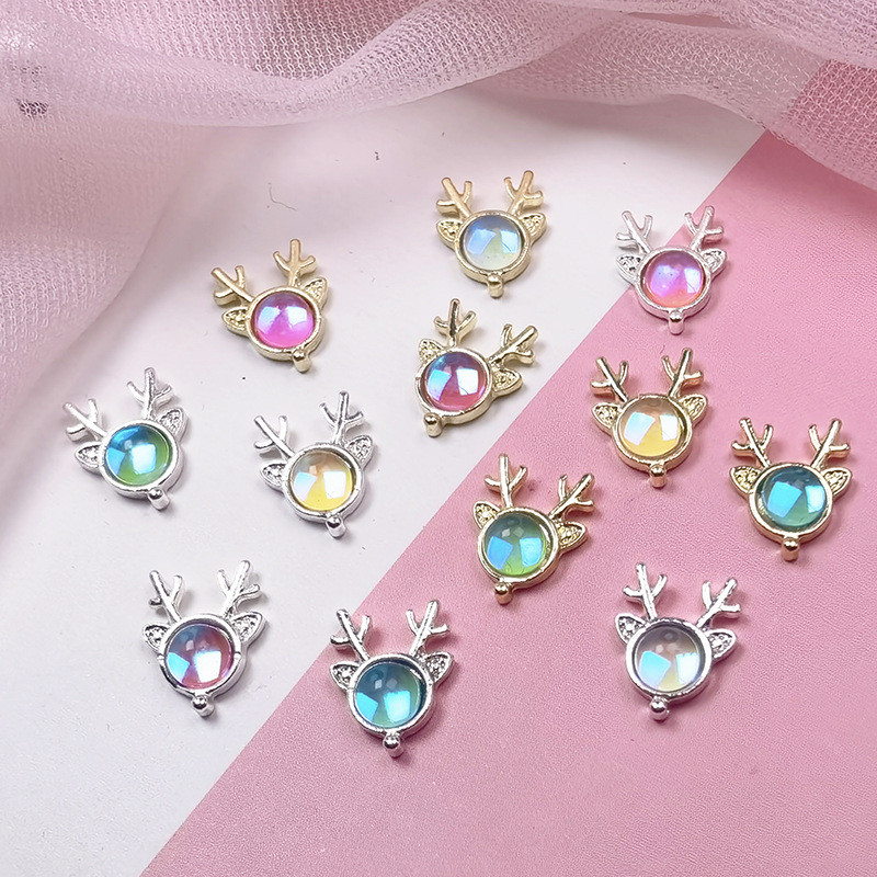 10 vnt briedžių krištolo lydinio nagų priedai žavesiai 3D prabangūs elnio galvos krištoliniai akmenys nagų dekoracijos 3D Aurora magiški brangakmeniai