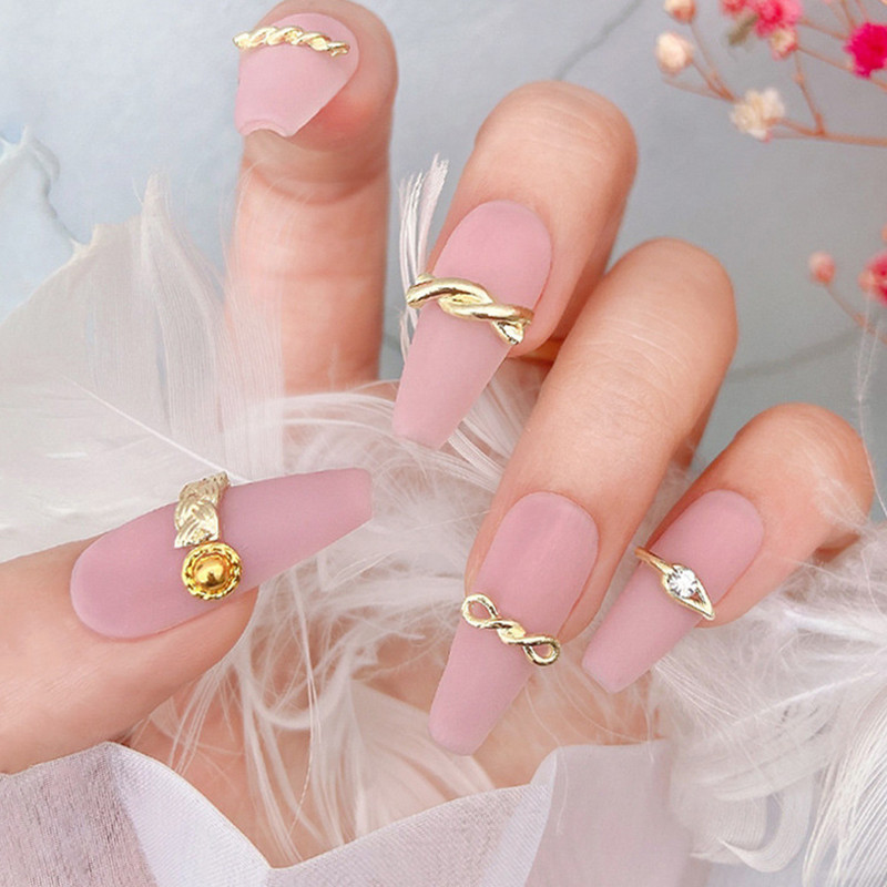 20 vnt japoniškų susuktų nagų lydinio pakabukai aukso sidabro detalės dekorai nagai priedai 3D tuščiaviduriai prancūziški kanapiniai virveliai nagų dalys puošia G1