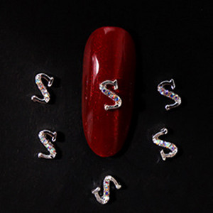 10vnt 3D nagų pakabukai aukso sidabro abėcėlė Kalnų krištolas lydinys metalas ABC raidžių antgaliai Dekoracijos Blizgučiai nagų detalės dekoravimas S26