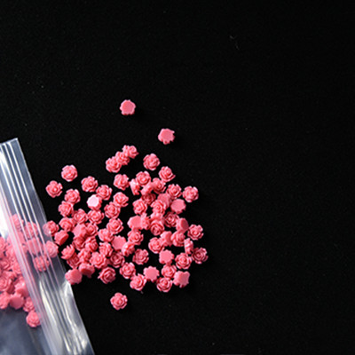100db lila rózsa virág cabochon lapos hátú díszítés kellék Gyanta Apró rózsa virág színe fröccsent cabochon lapos hátú ， 6mm