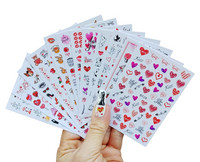 12 DB/Lot Love Heart Design 3D körömmatrica Valentin napra Színes szív öntapadó csúszka matricák manikűr dekoráció