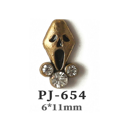 50db Retro Nail Charms Halloween Dekoráció Fém Nail Art Design Koponya Pumpkin Diamond Vintage Luxus Nails Manikűr eszköz