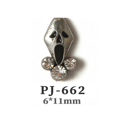 50db Retro Nail Charms Halloween Dekoráció Fém Nail Art Design Koponya Pumpkin Diamond Vintage Luxus Nails Manikűr eszköz
