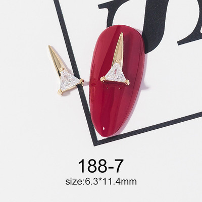 Legújabb 2 részes tétel medál lánc 3D ötvözet pillangó körömdísz cirkon gyöngy fém manikűr körmök barkács kiegészítők körömdíszítés