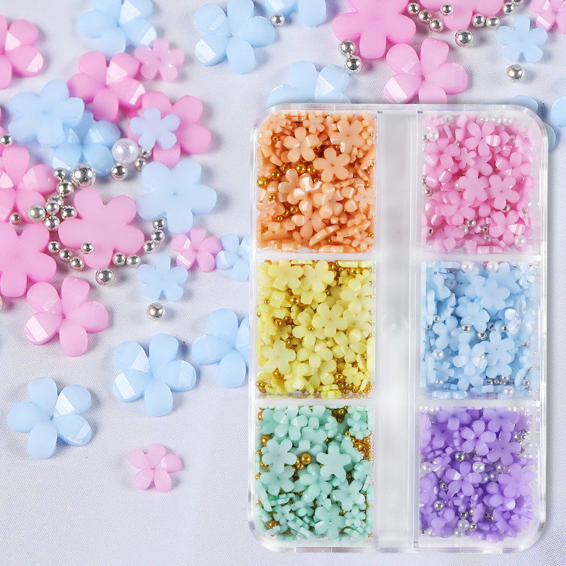 6 rácsos vegyes méretű 3D akril virágos körömbűbáj dekoráció fémgyöngy gyöngyszem Kawaii köröm kellékek professzionális kiegészítőkhöz