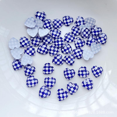 20 komada ružičaste šahovnice za nokte u obliku srca, kamenčići, plavi vodeni trodimenzionalni promjer s ravnim leđima, ukrasi od smole za nokte, kamenčići