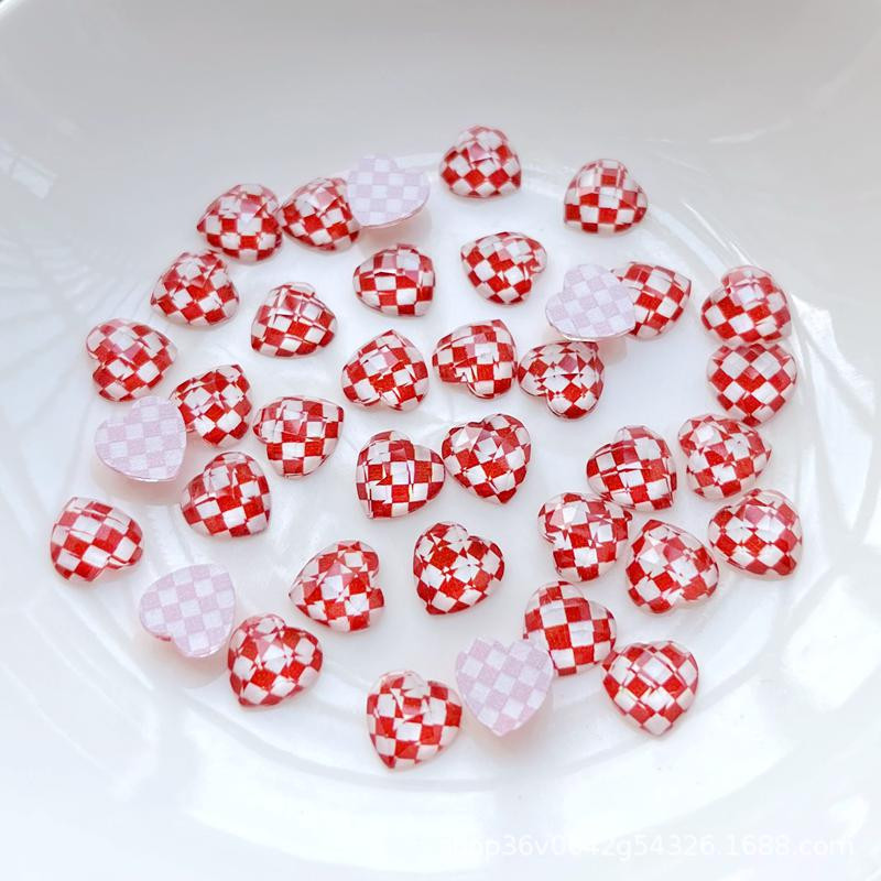 20 komada ružičaste šahovnice za nokte u obliku srca, kamenčići, plavi vodeni trodimenzionalni promjer s ravnim leđima, ukrasi od smole za nokte, kamenčići