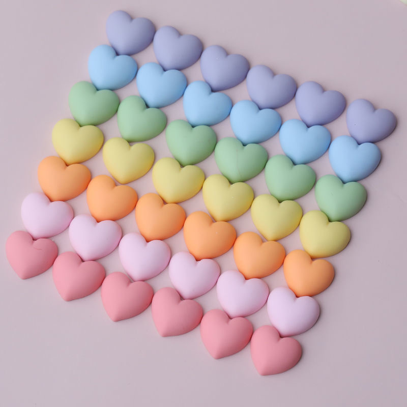 Szeretett: Kawaii szerethető pufók szívű 3D-díszítések Kenyér stílusú fagyos gömbölyű szívgyanta díszíti Macaroon körömdíszítő kiegészítők 20