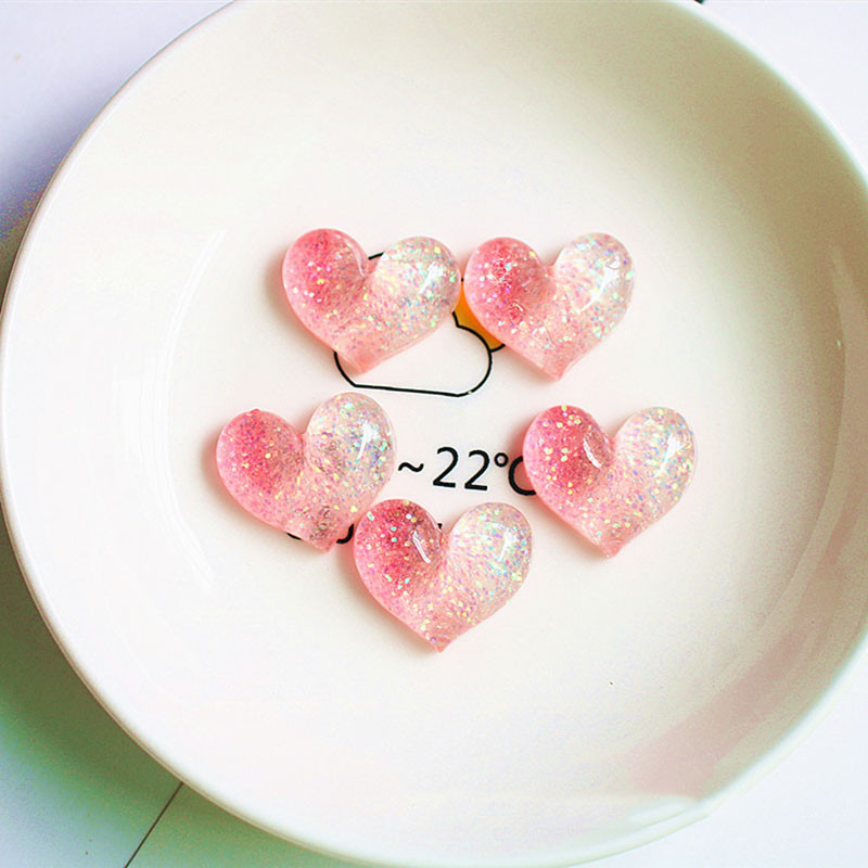 Girliness Heart: Színátmeneten csillogó körömdíszek Rózsás flitterek Kitöltő szívdíszítés Laposan villogó akrilcsúcsok Tartozék 3D
