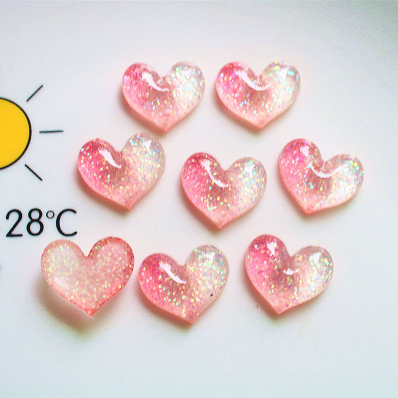 Girliness Heart: Színátmeneten csillogó körömdíszek Rózsás flitterek Kitöltő szívdíszítés Laposan villogó akrilcsúcsok Tartozék 3D