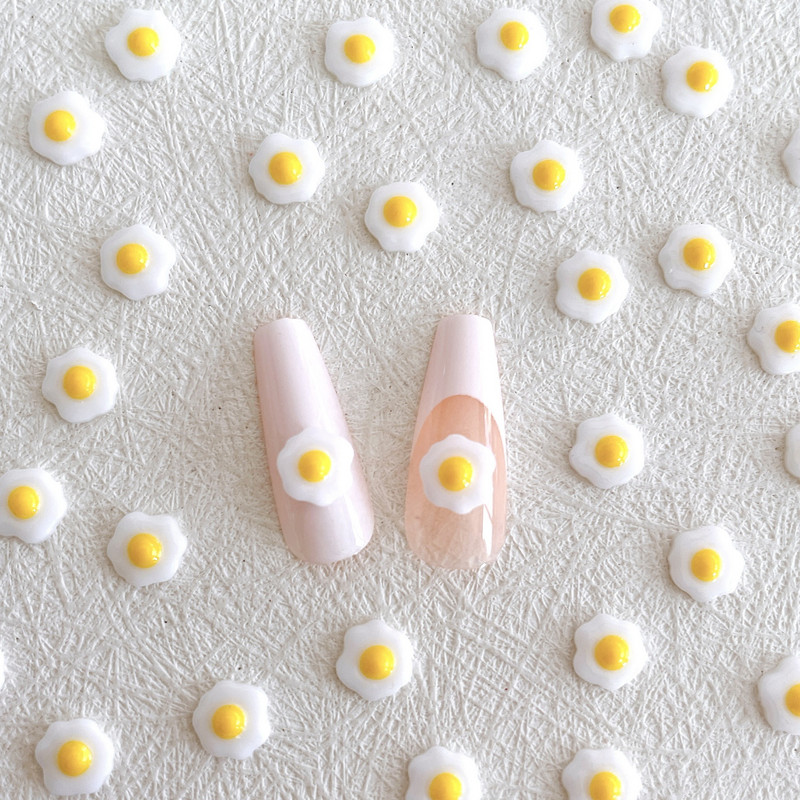 50db/tétel Fresh Style Egg Floret Díszítések ujjbegyekhez Gyermekkori ételek Körömdíszek Szakácstojás Körömdíszítés Kiegészítők 3D