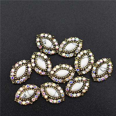 10Pcs Top 3D Rhinestones Šarm Ukrasi za nokte Crystal Strass Dijamantno kamenje Dragulji Nakit za nokte Accessoires novodošlo Legura