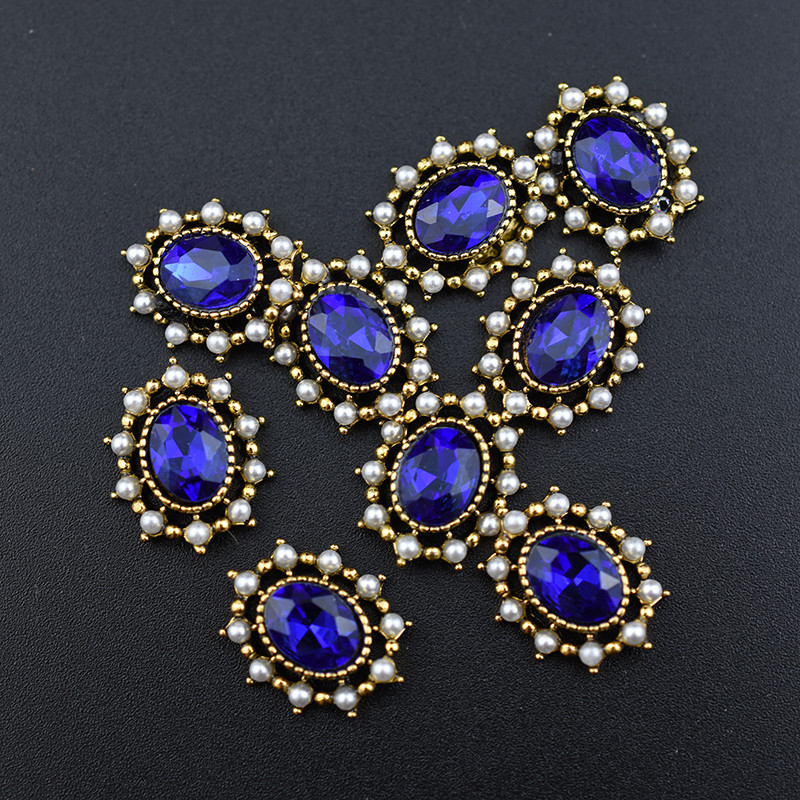 10Pcs Top 3D Rhinestones Šarm Ukrasi za nokte Crystal Strass Dijamantno kamenje Dragulji Nakit za nokte Accessoires novodošlo Legura