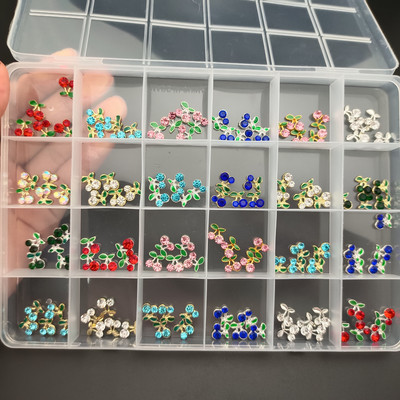 Nail Art Ακρυλικά Λουλούδια Γούρια Κράμα Love Nail Rhinestone Cartoon Αφαιρούμενα fuzz Χριστουγεννιάτικα διακοσμητικά DIY Αξεσουάρ μανικιούρ