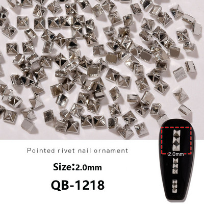 200 db/táska Nail Art Punk stílusú Spire tömör fém lapos aljú szegecs ékszer Sokoldalú háromdimenziós körömfúró kiegészítők