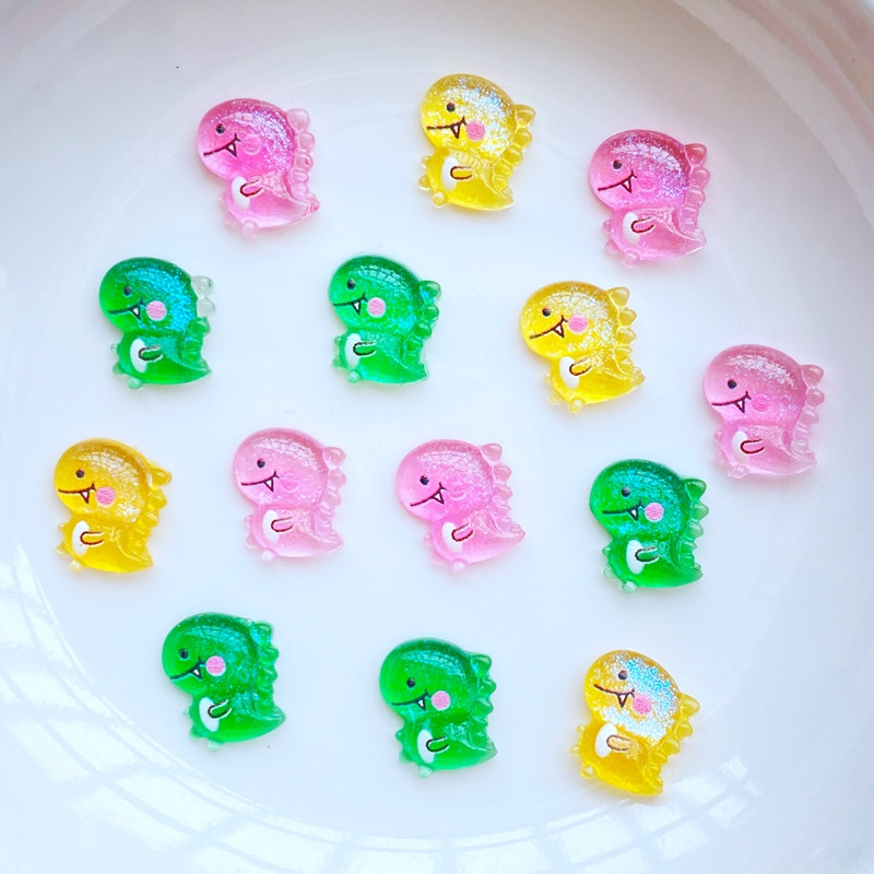 50db 3D gyanta körömbűvek fényes dinoszaurusz körömalkatrészek kiegészítők Kawaii DIY körömdíszítés