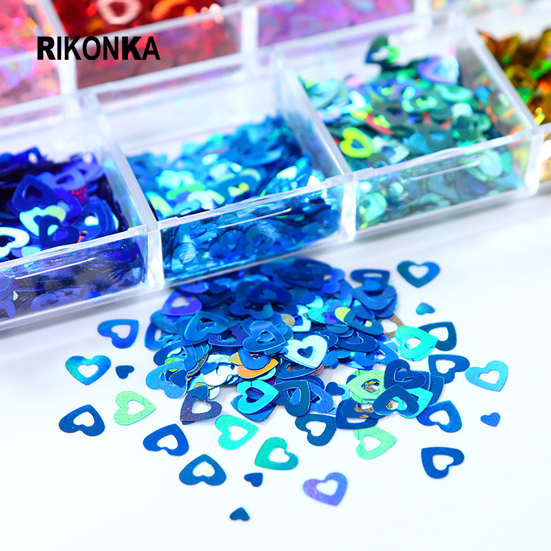 12 Színes/szett Love Heart köröm flitter Holo Glitter Flake Decor barkácsoláshoz Valentin nap manikűr Kiegészítők Köröm kellékek Profi