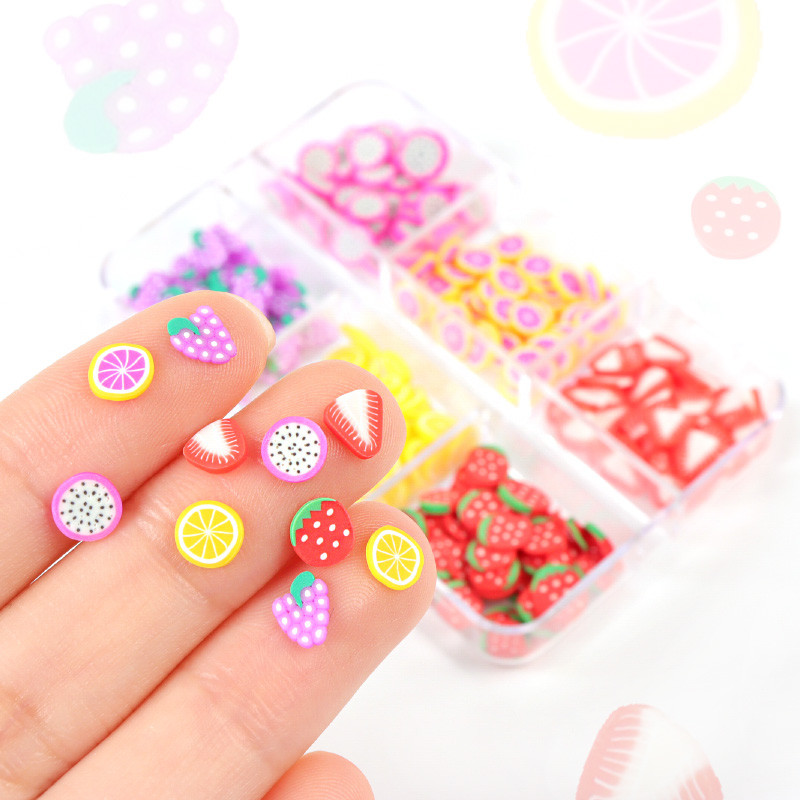 Kawaii Flake Fruit viilutatud küünekunsti võluosad 3D maasika sidruni kaunistustarvikud Korea stiilis UV-geelküünte disaini jaoks