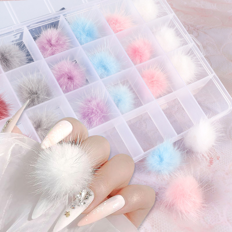 24 vnt / rinkinys Spalvingi pomponai pliušiniai nagų papuošimai Minkštas plaukų kamuoliukas, nuimamas magnetas, mados dalys, nagų reikmenys, priedai