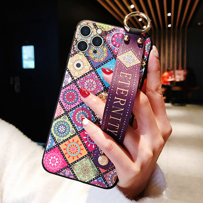 skirtas iPhone 14 riešo dirželio dėklui Prabangus 3D reljefinis fotoaparato apsauginis minkštas stovo dangtelis, skirtas iPhone 13 12 11 Pro Max SE2020 XR XS Max 7 8