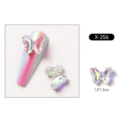 10 vnt Butterfly lydinio dervos nagų dailės papuošalų žavesys 3D drugelis aukso/sidabro cirkonio deimantas „pasidaryk pats“ nagų dailės dekoravimo priedai