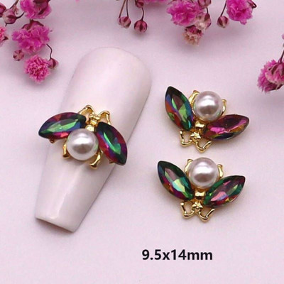 10 vnt Butterfly lydinio dervos nagų dailės papuošalų žavesys 3D drugelis aukso/sidabro cirkonio deimantas „pasidaryk pats“ nagų dailės dekoravimo priedai