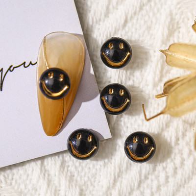 20db Kawaii Smiley Nail Art Charms Alkatrészek Smile 3D Relief Kiegészítők Körömdíszek Barkács Manikűr Professzionális Strasszok