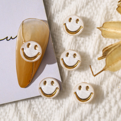 20db Kawaii Smiley Nail Art Charms Alkatrészek Smile 3D Relief Kiegészítők Körömdíszek Barkács Manikűr Professzionális Strasszok