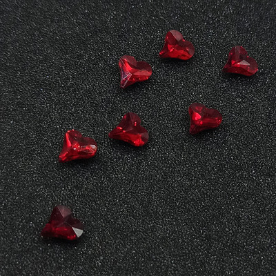 Nagų dailė Kalnų krištolas smailia apačia kreiva širdis klasikinis krištolinio stiklo modeliavimas 8 mm 3D nagų puošimas „pasidaryk pats“