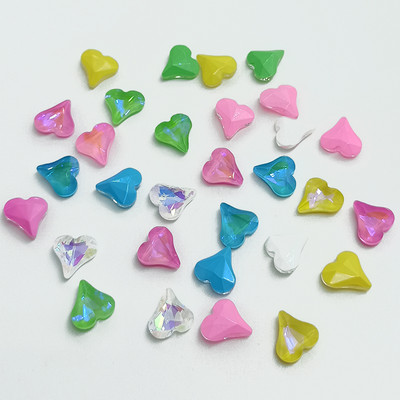 Nagų dailė Kalnų krištolas smailia apačia kreiva širdis klasikinis krištolinio stiklo modeliavimas 8 mm 3D nagų puošimas „pasidaryk pats“