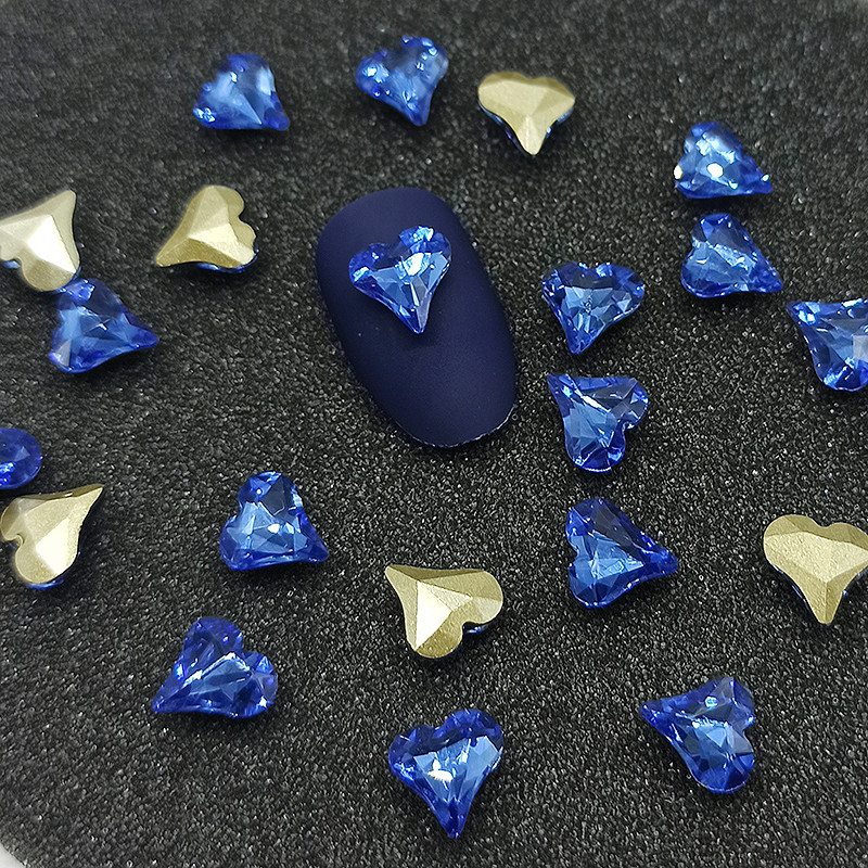 Nagų dailė Kalnų krištolas smailia apačia kreiva širdis klasikinis krištolinio stiklo modeliavimas 8 mm 3D nagų puošimas „pasidaryk pats“