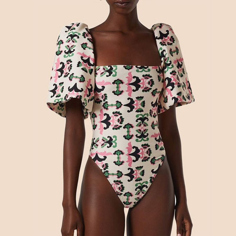 Retro kvadratinės kaklo trumpos pūstos rankovės Vienos dalies plonas maudymosi kostiumėlis aukštu juosmeniu Madingi paplūdimio drabužiai, besiūliai susiuvami atsispaudimai, 2022 m.