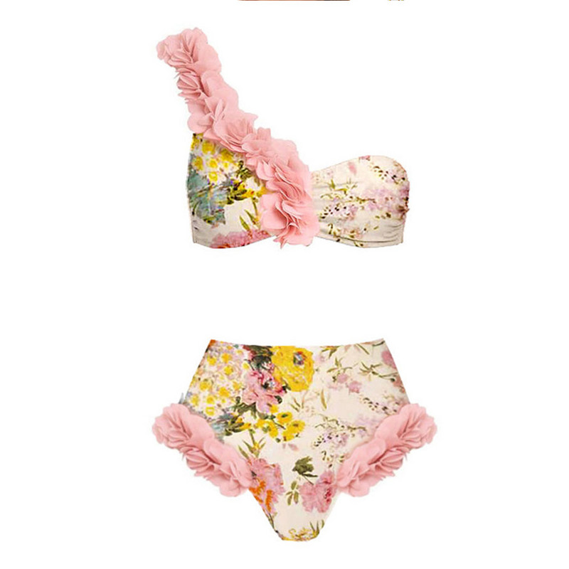 Dvojdielne plavky s volánikmi, plážové šaty, samostatné bandeau bikiny s vysokým pásom, letné plavecké bikiny