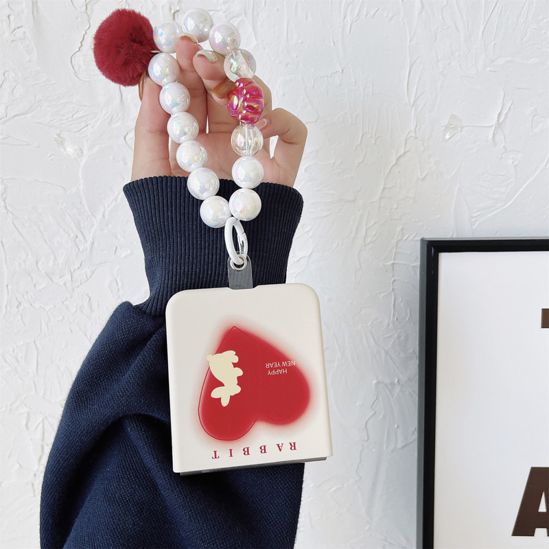 Slatka Ins korejska narukvica s kuglicama dlake, crveno ljubavno srce, telefonska torbica za Galaxy Z Flip3 5G Z Flip3 Zflip3 Flip4 Zflip4 poklopac Funda