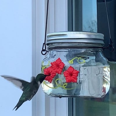 Kisállatkellékek Gyönyörű kolibri etető befőttesüveg nyílásokkal Virág függő madáretető kültéri kerti folyosó erkély dekoráció