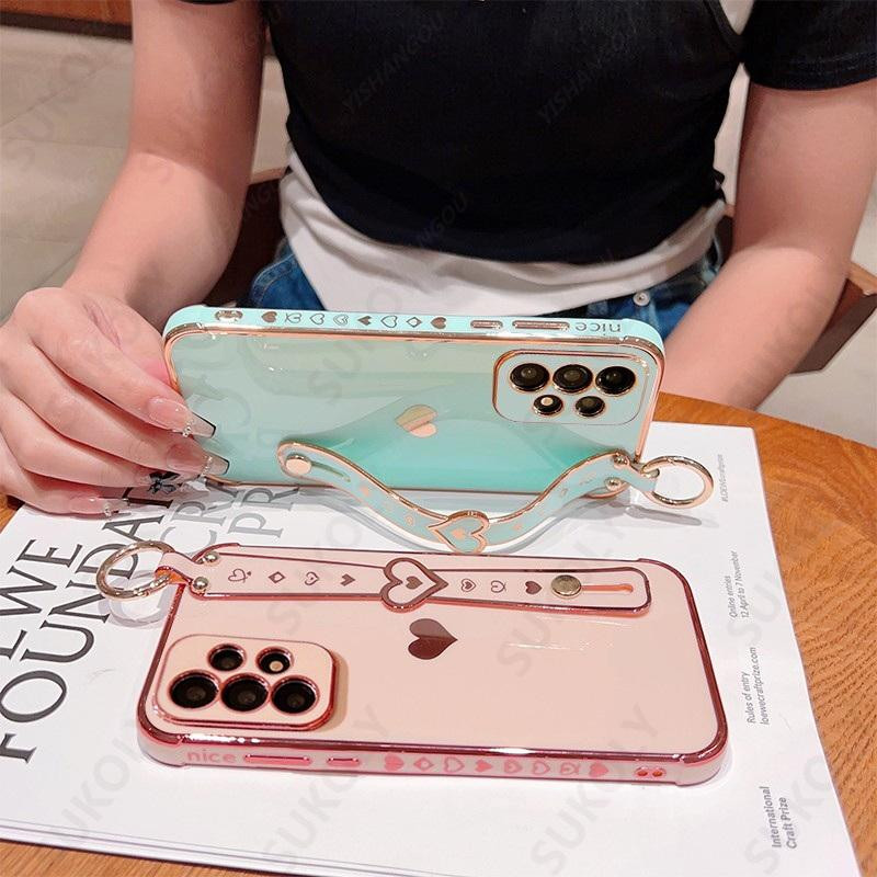 Θήκη θήκης τηλεφώνου με βραχιολάκι πολυτελείας για Samsung S22 S23 Ultra S21 S20 FE Plus A53 A52 A13 A23 A33 A52s Love Heart Plate cover