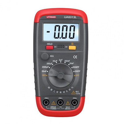 Talpos bandymas su foniniu apšvietimu, rūdijančio plastiko multimetras, skirtas elektrikui