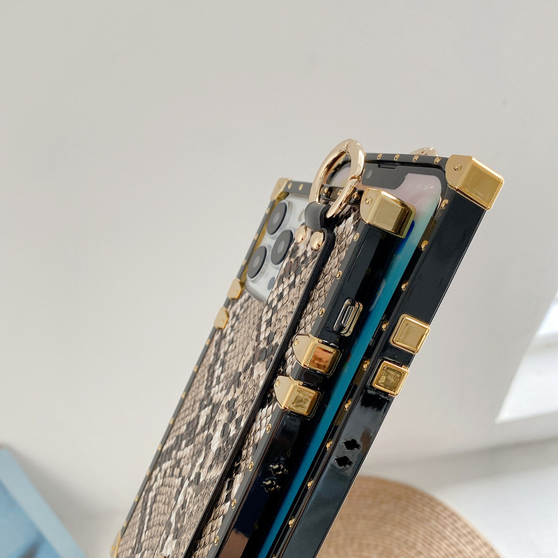 Négyzet alakú kígyómintás védő telefontok Iphone 13 12 mini 11 Pro MAX XS MAX XR X 7 8 6 6s Plus PU bőr borítással