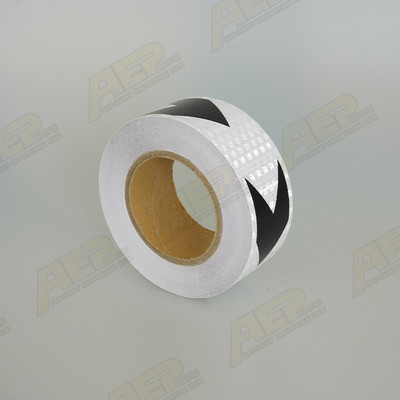 Veekindel kulumiskindel auto ohutusmärgi hoiatuslint Tugev helkurkleebised autode jalgrataste mootorratta sisustustarvikutele