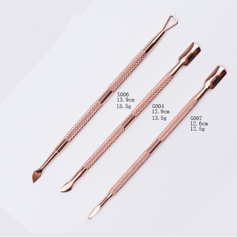 Spalvotas titano plienas, stumiamas negyvas odos stūmimas Mados dizainas Dvi galvutė nerūdijančio plieno odelių stūmiklis Manikiūras Nagų dailės įrankis