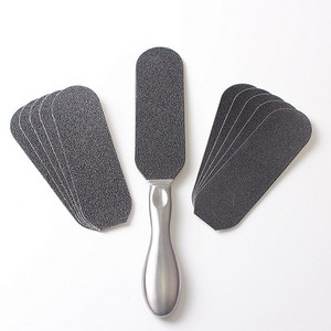 Dvostrana turpija za stopala od nehrđajućeg čelika za pedikuru s 10 komada uklonjivog papira za suho brušenje Sredstvo za uklanjanje tvrde kože Alati za njegu stopala za pedikuru