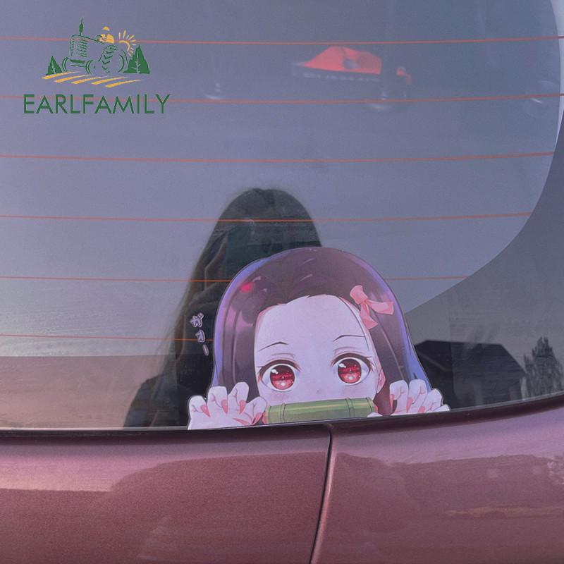 EARLFAMILY Rajzfilm autómatrica Nezuko Kamado Demon Slayer Peeker Big Head Anime vinyl JDM hátsó szélvédő csomagtartó matricákhoz