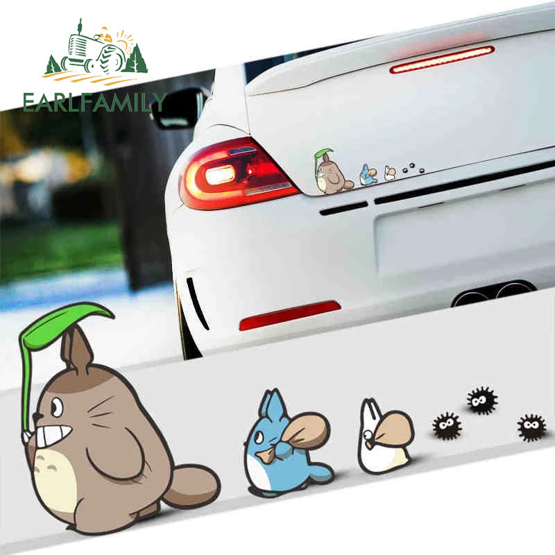 EARLFAMILY 13cm Totoro Vicces autómatricák Anime ablakok csomagtartó matrica Graffiti motorkerékpár lakóautó vízálló autótartozékok
