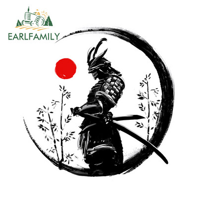 EARLFAMILY 13 cm-es Samurai Warrior Car Assessoires matrica karcálló fényvédő dekoráció lakókocsi ablakos graffiti matrica