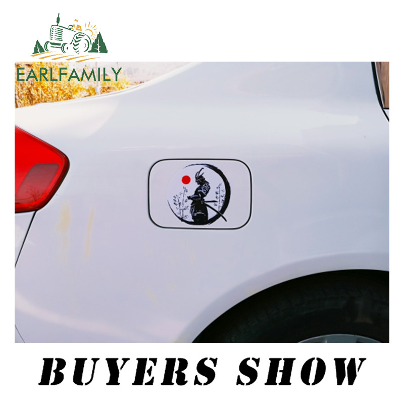 EARLFAMILY 13 cm-es Samurai Warrior Car Assessoires matrica karcálló fényvédő dekoráció lakókocsi ablakos graffiti matrica