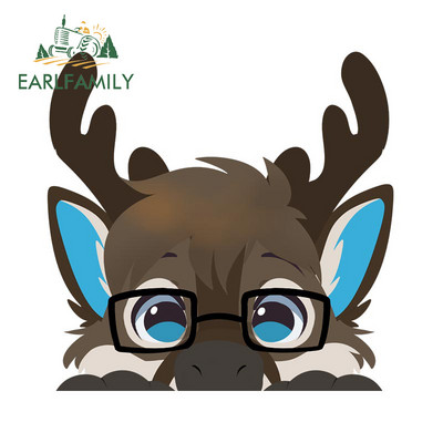EARLFAMILY 13cm X 10cm a Furry Peek autómatricákhoz Divatos egyéniség matricák autós kiegészítők lökhárító szörfdeszka dekoráció
