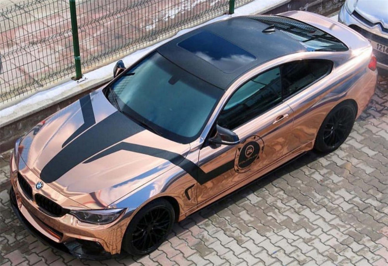 Venitav must läikiv hõbedane peegel kroomitud vinüülkilega autokatted fooliumilehest autokleebis mullivaba arvutikaanega